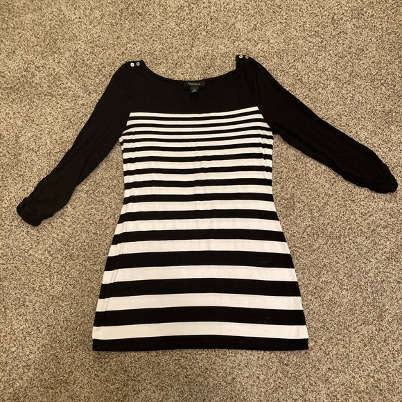 White House Black Market Tunic - Picture 1 of 3